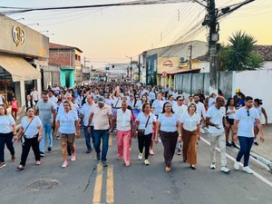 Prefeitura de Palmeira dos Índios promove caminhada contra violência à mulher