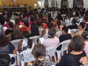 Falta de negociações faz com que professores de Penedo procurem MP