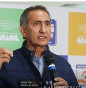 Governo anuncia envio de equipes para região destruída por ciclone