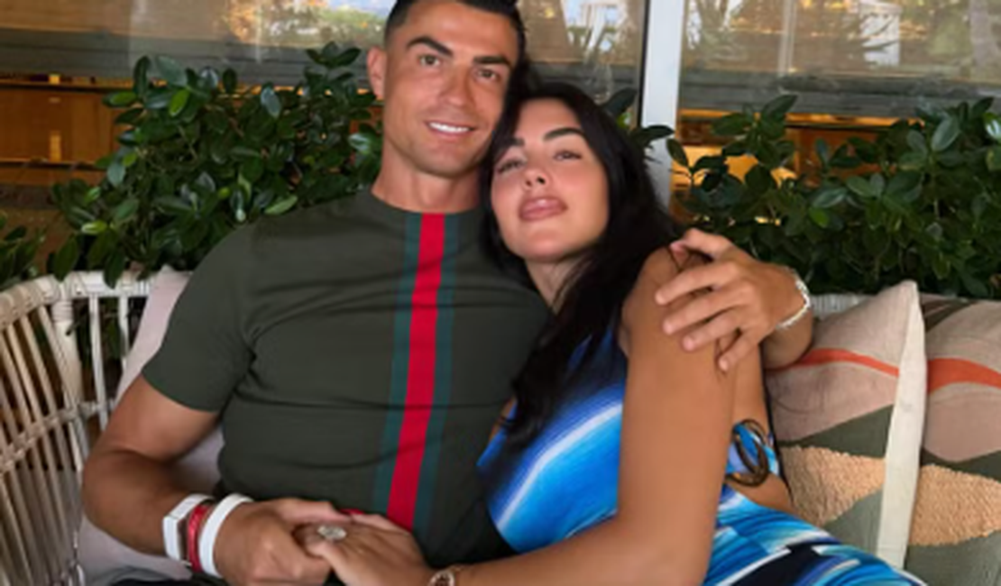 Mãe e irmãos de Cristiano Ronaldo não foram a casamento do jogador