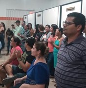 Em greve, professores de Feira Grande ameaçam acampar em frente à prefeitura
