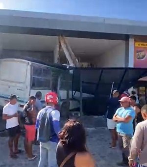 Polícia abre inquérito para investigar acidente fatal com ônibus em Maragogi
