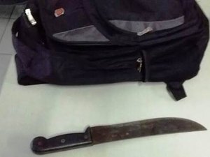 Direção esclarece caso de aluno encontrado com faca dentro de mochila na Escola Lions