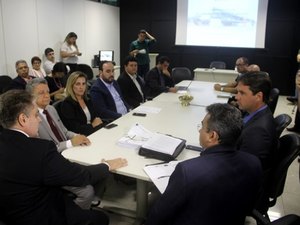 Detran coordena reunião para intensificar fiscalização de transporte escolar