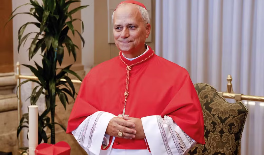 Cardeal norte-americano Robert Francis Prevost é eleito o novo papa Leão XIV