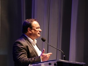 Luciano Barbosa vai representar Alagoas em encontro com Bolsonaro