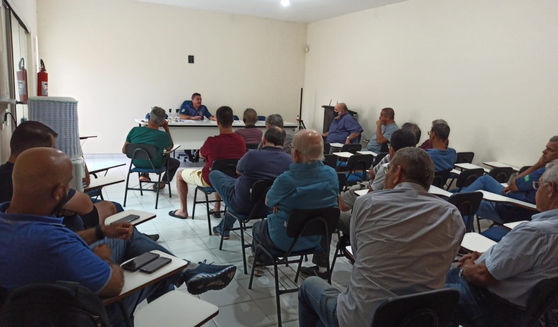 Sindicato da PRF em Alagoas aprova 'estado de alerta' para mobilizações em reunião