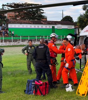 Dois homens ficam feridos após moto cair em barreira em Joaquim Gomes