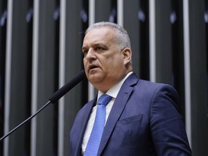 Projeto de Alfredo Gaspar que exige castração química para estupradores é aprovado na Câmara
