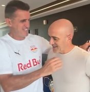 Técnico do ASA Itamar Schülle  visita CT do Red Bull Bragantino