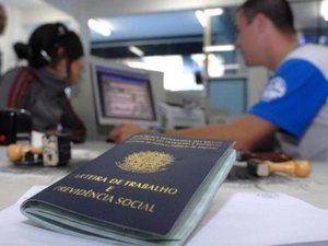 Carteiras de Trabalho voltam a ser emitidas pelo Sine da Prefeitura