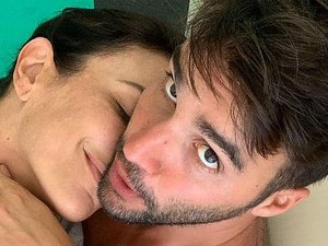 Marido surpreende Ivete Sangalo e canta em homenagem ao seu aniversário