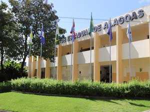 Uneal abre seleção para portadores de diploma com ingresso em 2026