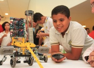 Projeto Robótica leva inovação ao ensino de ciências exatas