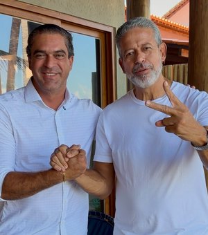 Ao lado de Arthur Lira, prefeito de Maragogi declara apoio a Flávio Bolsonaro