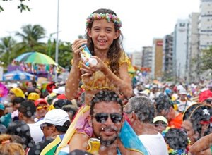 Inmetro alerta consumidores sobre compras para o carnaval