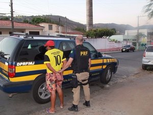 Foragidos da Justiça de SP são capturados no Sertão