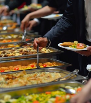 Buffet é condenado por golpes em clientes de AL, mas pena é convertida em prestação de serviços