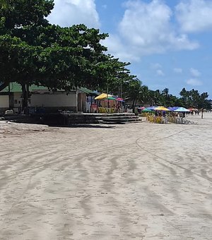 Praia de Maragogi ganha nova imagem com retirada de embarcações
