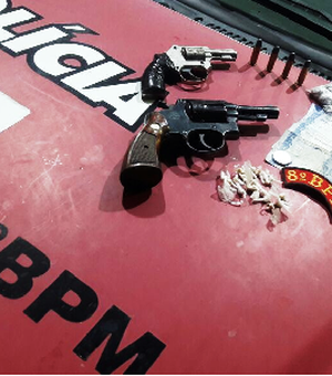 Operação Alquimista prende homem com armas de fogo e maconha em Rio Largo