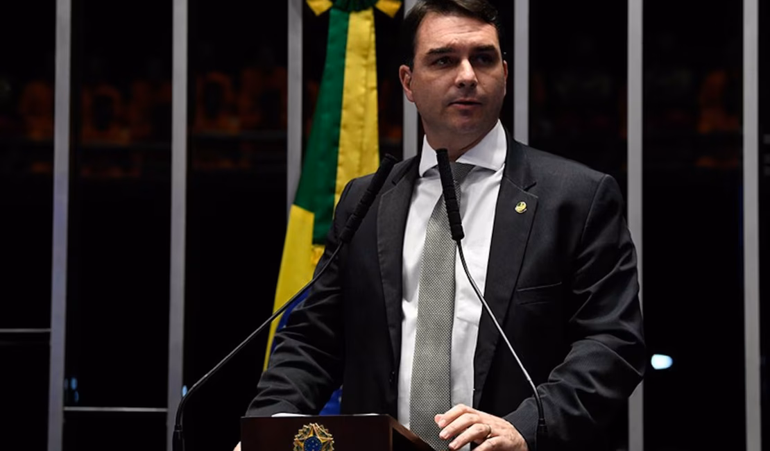 Bolsonaro escolhe Flávio para concorrer à Presidência em 2026