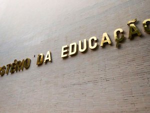 Ministério da Educação anuncia que Fies terá mais de 110 mil vagas em 2022
