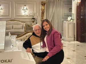 Carlos Alberto de Nóbrega sobre esposa mais jovem: 'Não tem vergonha'