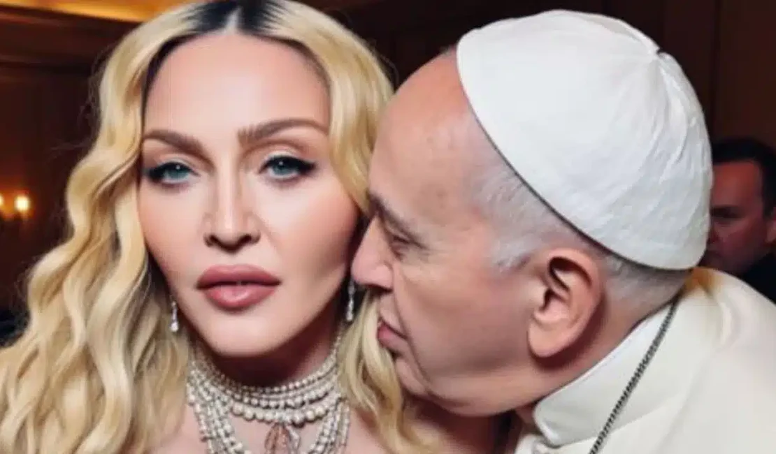 Madonna gera polêmica ao postar foto beijando Papa Francisco