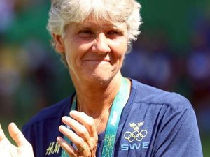 Pia Sundhage: por que nova técnica da seleção brasileira feminina de futebol levou a Suécia à loucura