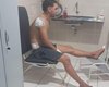 Jovem sofre acidente após passar em buraco na AL-101 Norte em Milagres