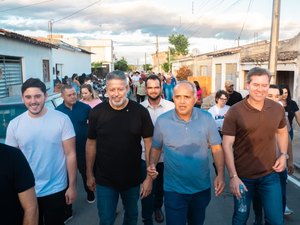 Pavimentação, desenvolvimento e trabalho: Arthur Lira leva avanços a São José da Tapera
