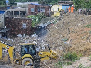 Sobe para 100 o número de mortos em Pernambuco devido às chuvas