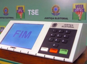 Propostas questionam segurança da urna eletrônica; TSE garante que o equipamento é seguro