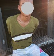[Vídeo] Jovem acusado de roubos é preso em São Luís do Quitunde