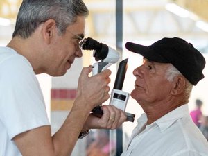 Matriz de Camaragibe recebe triagem para cirurgias de catarata