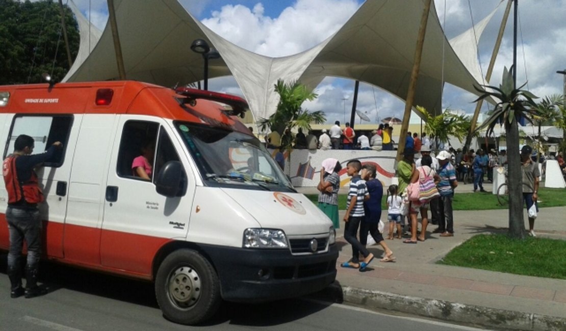 Após dançar forró, idoso passa mal em praça de Arapiraca