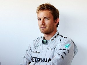 Aos 31 anos, campeão Nico Rosberg anuncia aposentadoria da Fórmula 1