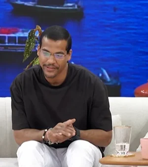 Marcello Melo Jr. é surpreendido ao vivo por atitude de Patrícia Poeta