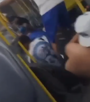[Áudio] Torcedores do CSA relatam momentos de terror em ataque a ônibus na Via Expressa em Maceió