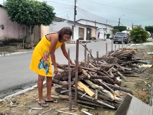 [Vídeo] Venda de fogueiras para festas juninas incrementa a renda de famílias em Arapiraca