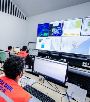 Defesa Civil de Maceió orienta sobre acionamento no final de semana 