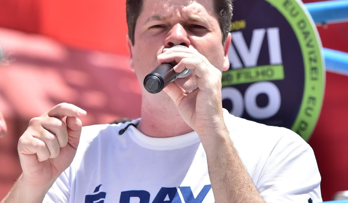 Davi Filho defende renovação e destaca projeto para ampliar acesso à saúde