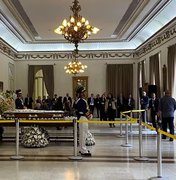Corpo de Cid Moreira é velado no Palácio Guanabara