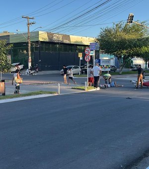 Motociclista colide com viatura da Polícia Civil próximo ao Estádio Municipal