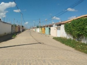 Criminosos invadem pizzaria e fazem disparos de arma de fogo