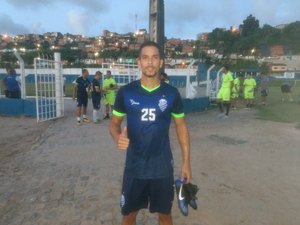 CSA contrata lateral-direito Muriel, ex-Resende