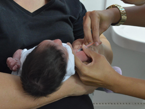 Alagoas passa a oferecer vacina contra a bronquiolite para recém-nascidos