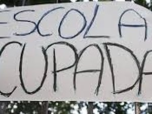 PGE obtém liminar que impede ocupação de escolas da rede estadual