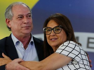 Kátia Abreu sugere que Haddad renuncie e Ciro o substitua no 2º turno