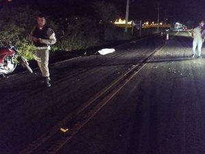 Motociclista morre após colidir em animal na AL 115